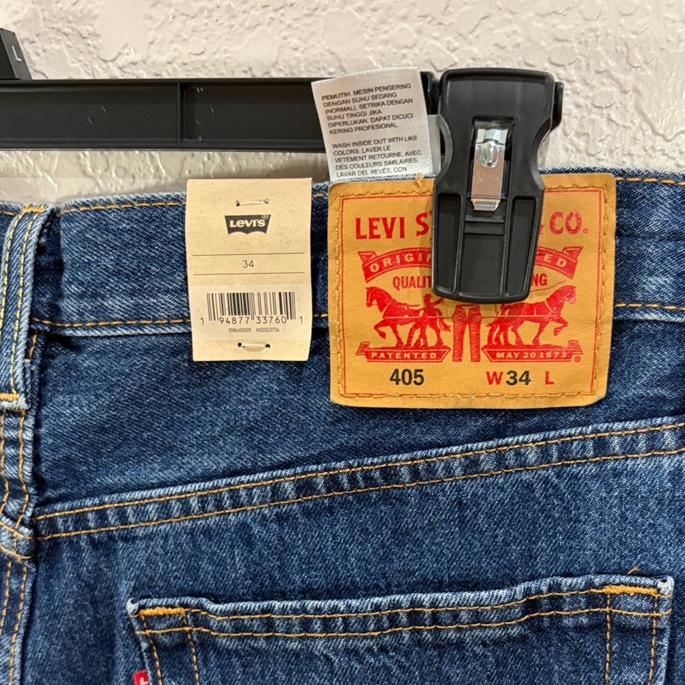 LEVI’S ,Size 34,Classic Blue Denim Men's Shorts - Picture 4 of 17